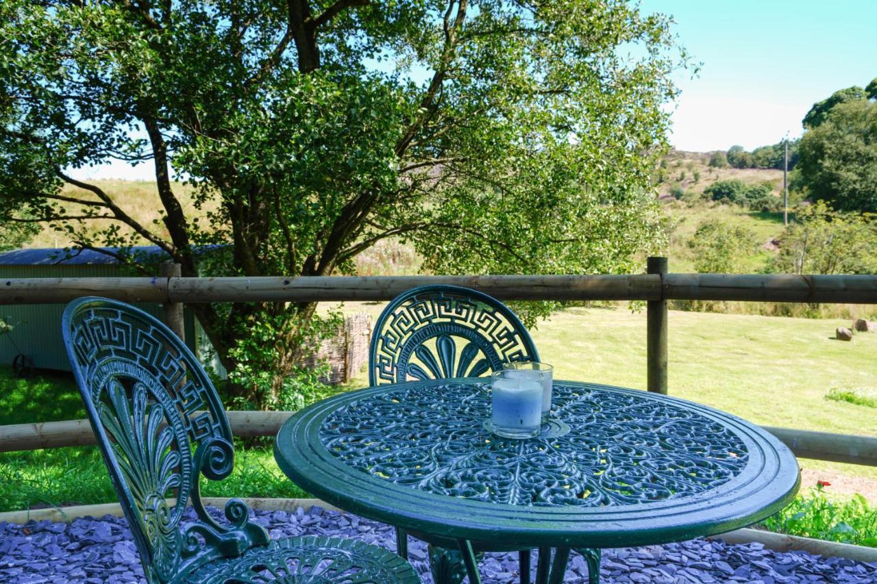 Lavender Retreat With Private Hot Tub Vendégház Upper Hulme Kültér fotó