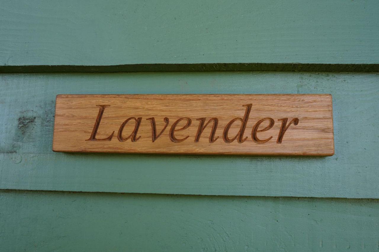 Lavender Retreat With Private Hot Tub Vendégház Upper Hulme Kültér fotó