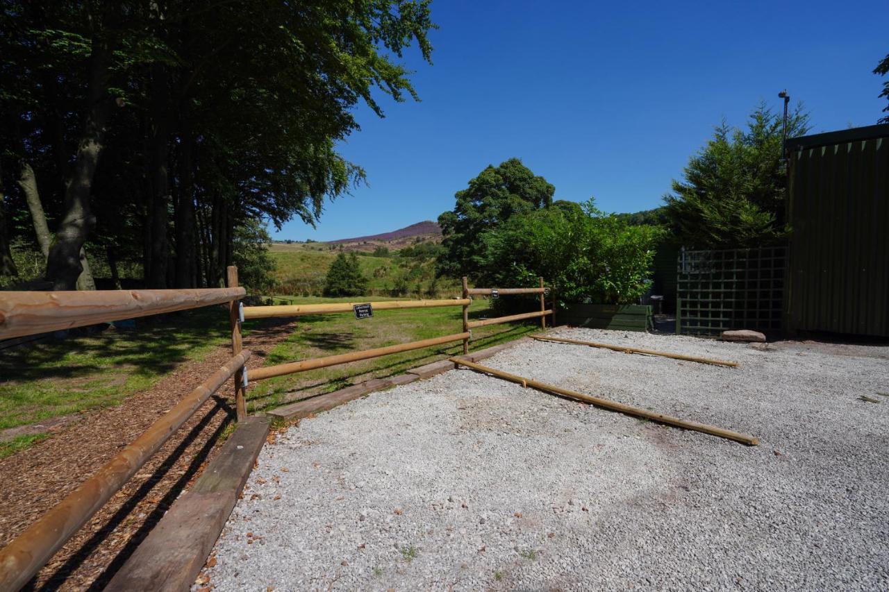 Lavender Retreat With Private Hot Tub Vendégház Upper Hulme Kültér fotó
